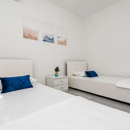 Apartament Gabi I Miki Trogir