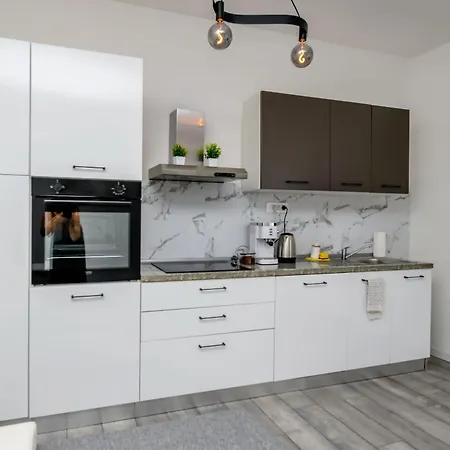 Apartament Gabi I Miki *