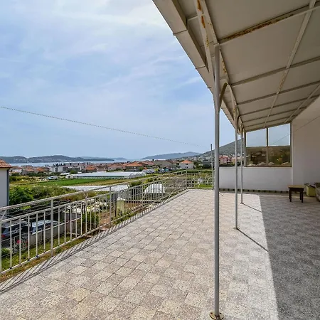 Apartman Gabi I Miki *